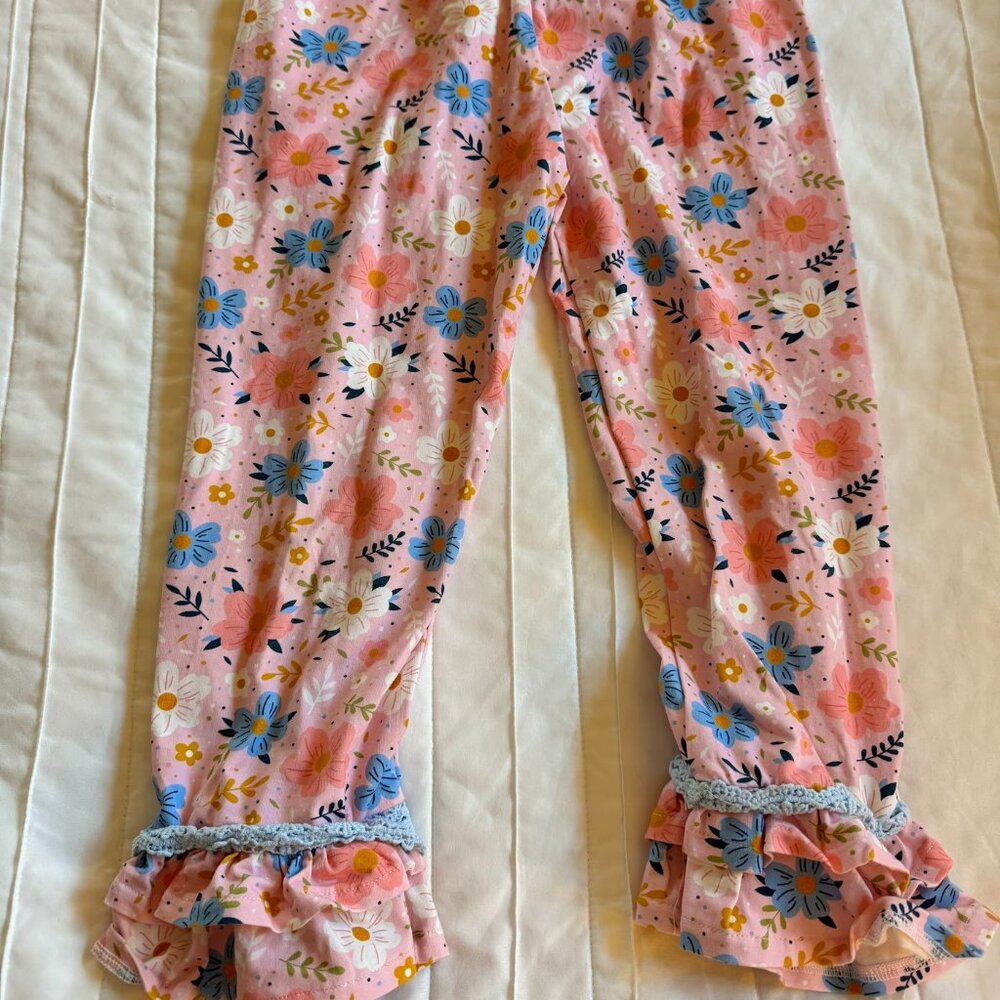 Matilda Jane Clothing Girls Size 12Y EUC Floral Capris
